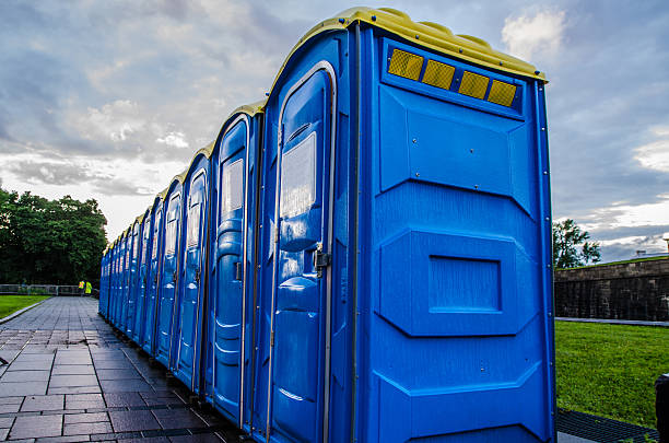 Porta potty delivery and setup in Forest Grove, OR